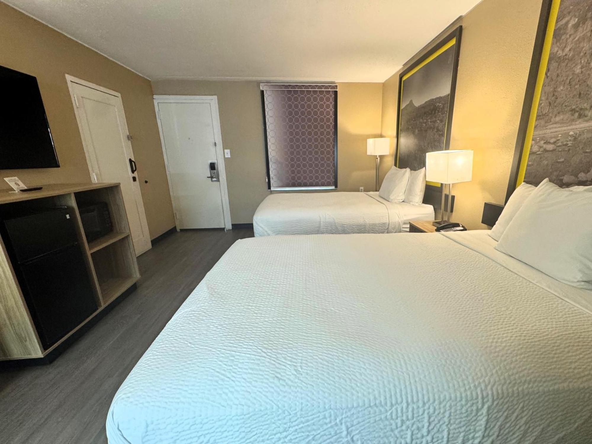 Super 8 By Wyndham Corpus Christi Airport Hotel Eksteriør billede
